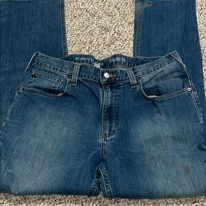 Carhartt jeans.